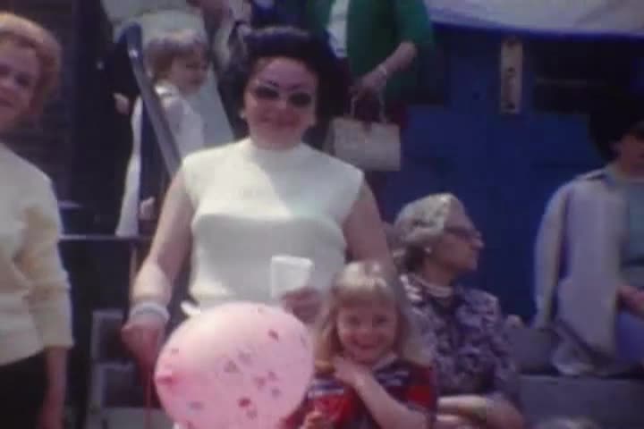 Thumbnail image for 1966 Shad Derby Parade